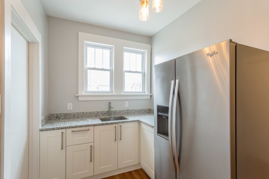 More Photos Of 804 Edenton St, Raleigh Office For Lease