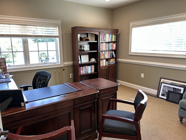 More Photos Of 115 The Plains Rd, Middleburg Office For Lease