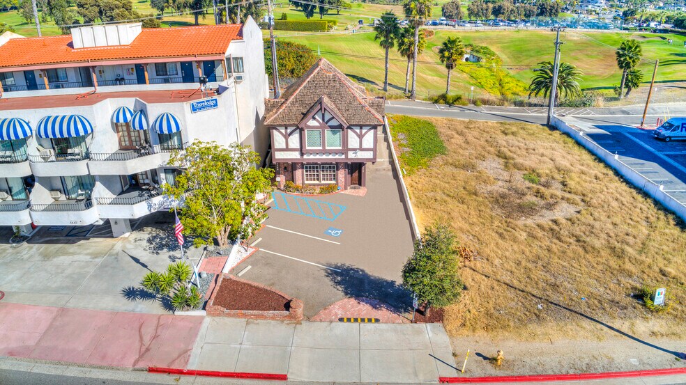 More Photos Of 2449 S El Camino Real, San Clemente Storefront Retail Office For Sale