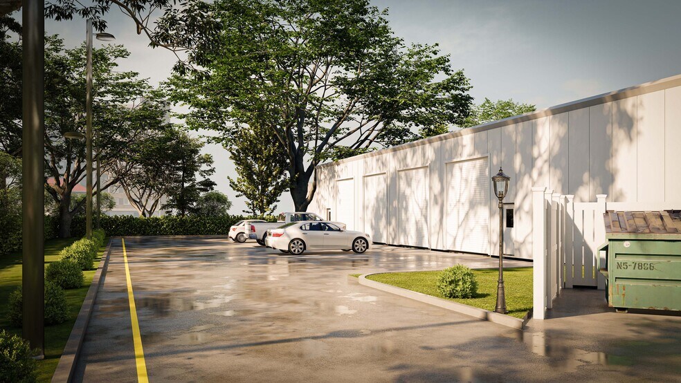 More Photos Of 2303 E 5th St, Panama City Flex For Lease