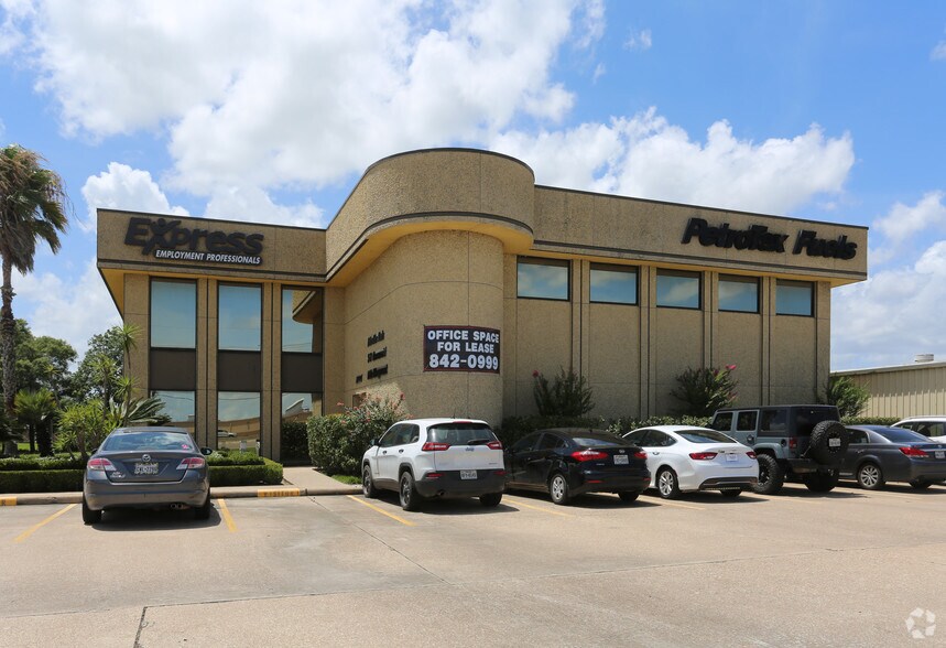 More Photos Of 1844 & 1846 Interstate 10 S, Beaumont Medical For Sale