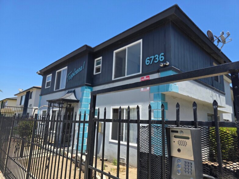 More Photos Of , Los Angeles Multifamily For Sale