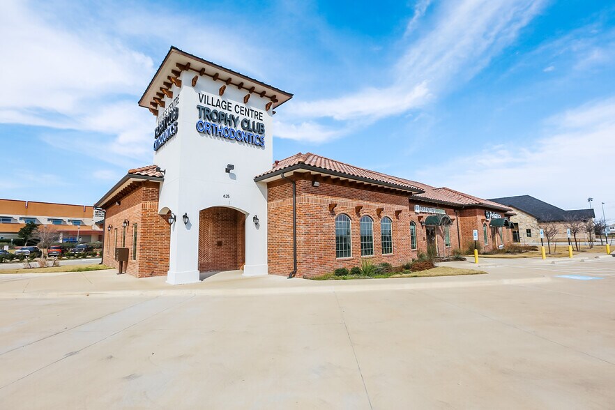 More Photos Of 625 Parkview Dr, Trophy Club Medical For Sale