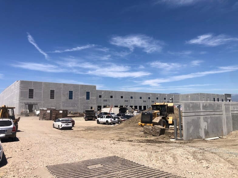 More Photos Of 14940 Proctor Ave, City of Industry Warehouse For Lease