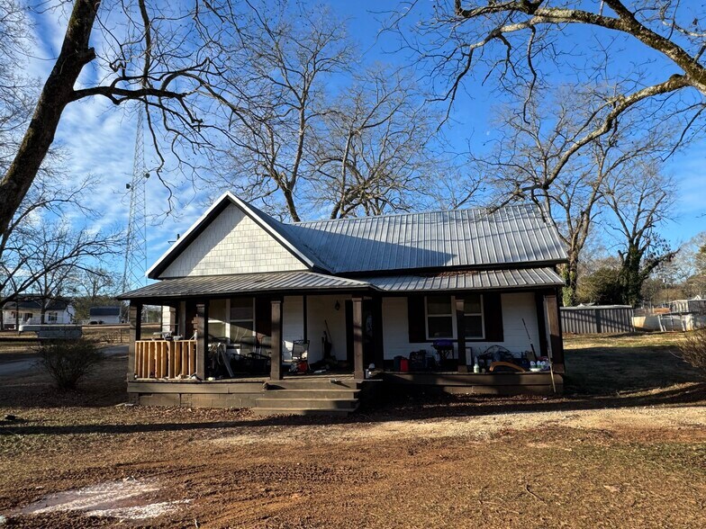More Photos Of 8665 Maysville Rd, Maysville Self Storage For Sale