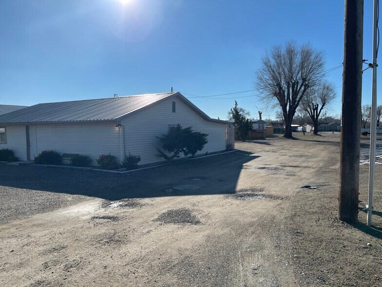 Primary Photo Of 1715 N Oregon St, Ontario Office For Lease