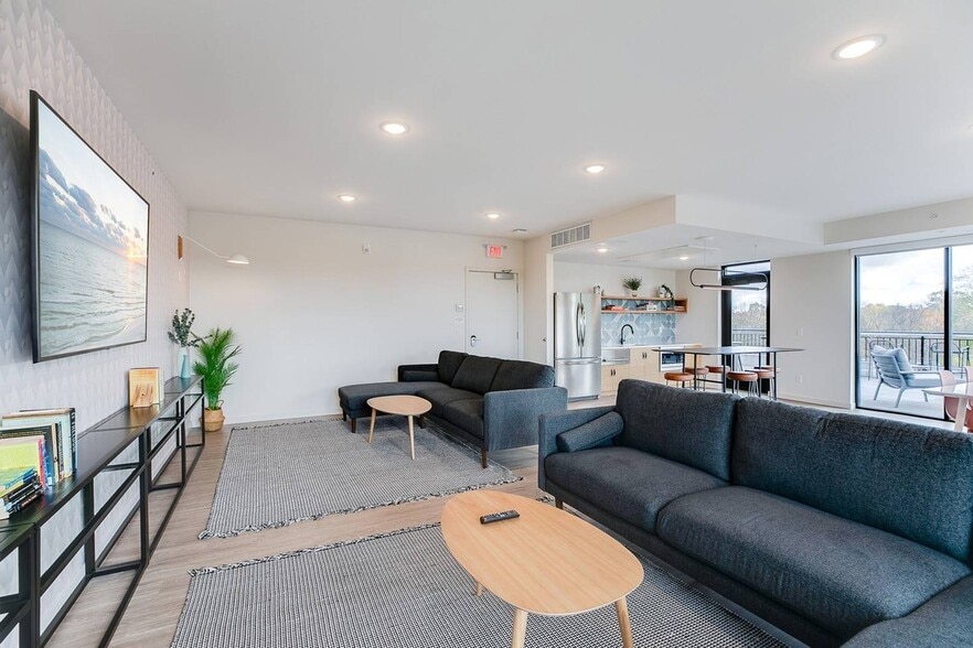 More Photos Of 2325 E 38th St E, Minneapolis Apartments For Sale