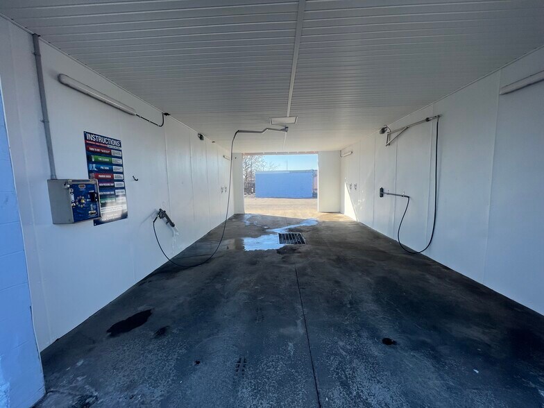 More Photos Of 2125 Washburn St, Scranton Carwash For Sale