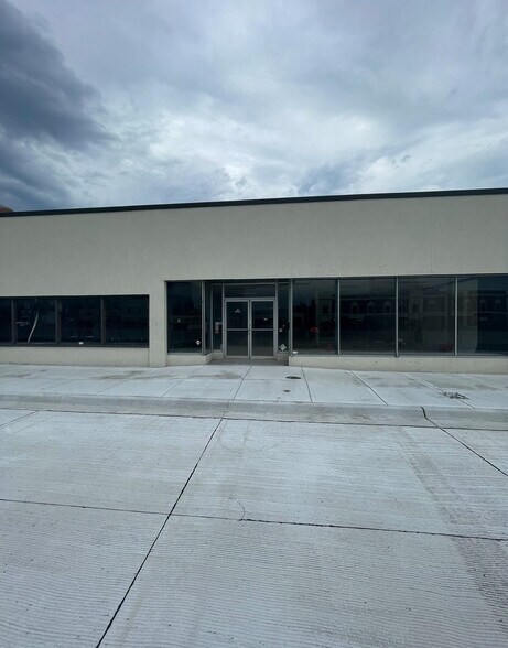 More Photos Of 7428-7434 Wornall Rd, Kansas City Storefront For Sale