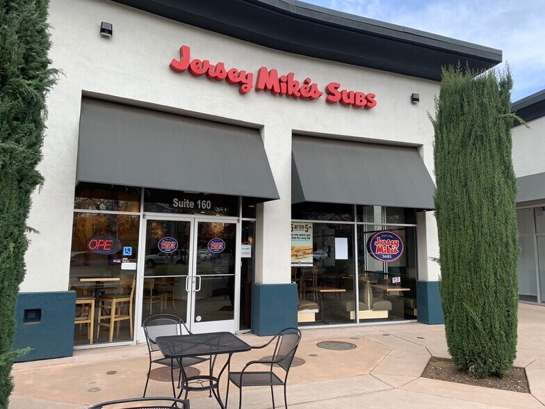 More Photos Of 605 Mangrove Ave, Chico Storefront Retail Office For Sale