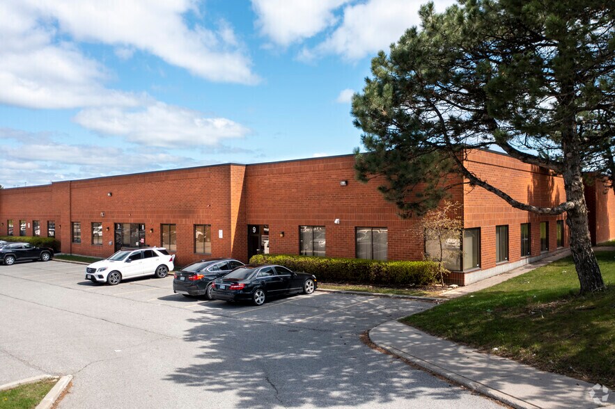 More Photos Of 815 Middlefield Rd, Toronto Manufacturing For Lease