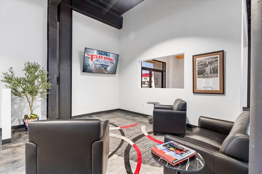 More Photos Of 912 Valley Ridge Rd, Covington General Retail For Sale