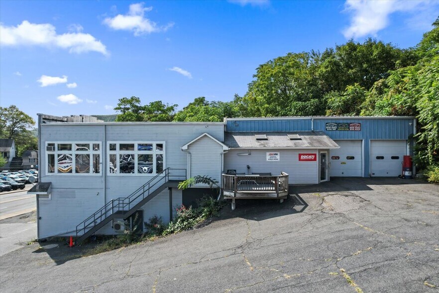 More Photos Of 1005 Route 9W, Fort Montgomery Auto Repair For Sale