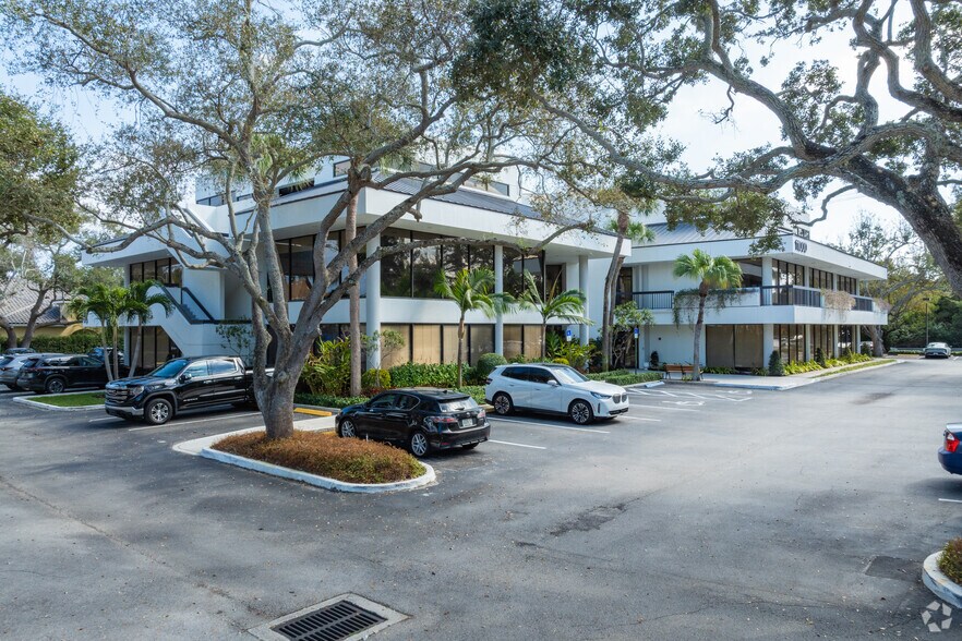 More Photos Of 11000 Prosperity Farms Rd, Palm Beach Gardens Medical For Lease