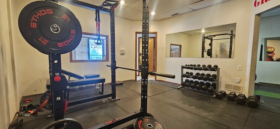 More Photos Of 2620-2630 Billingsley Rd, Columbus Light Distribution For Lease