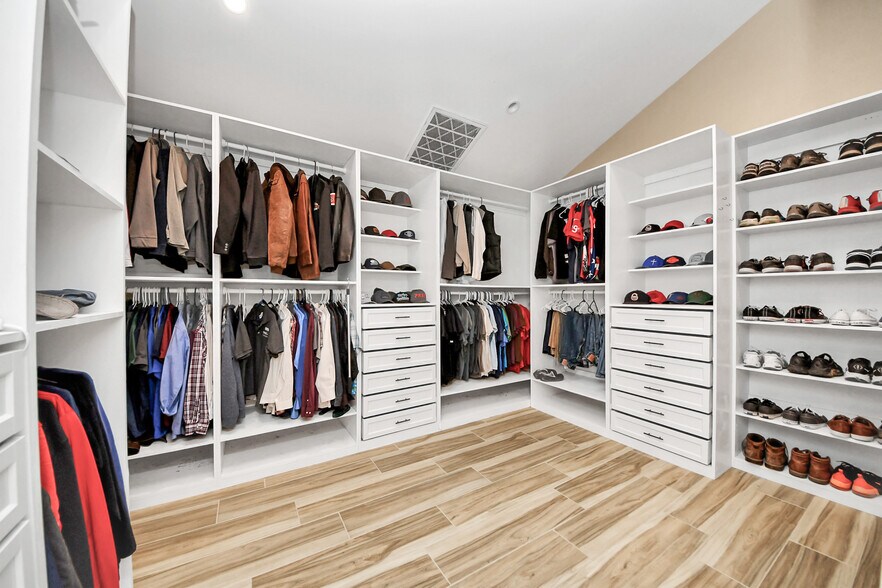 More Photos Of 17188 Highway 321, Dayton Specialty For Sale