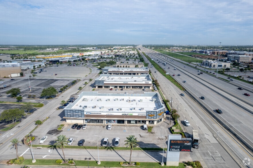 More Photos Of 19010-19074 Gulf Fwy, Friendswood Unknown For Lease