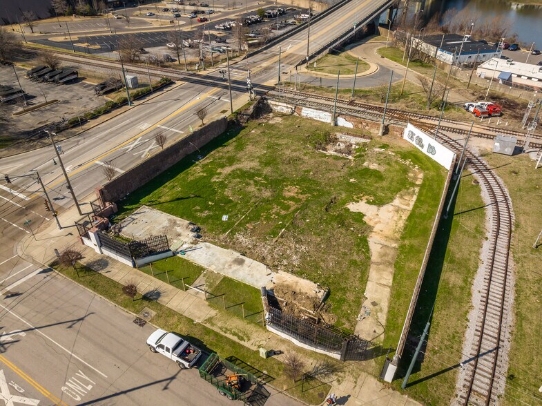 More Photos Of 463 N Front St, Memphis Land For Sale