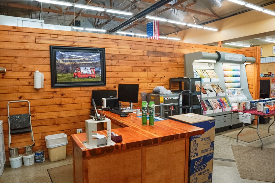 More Photos Of 50 N 2nd E, Soda Springs Convenience Store For Sale