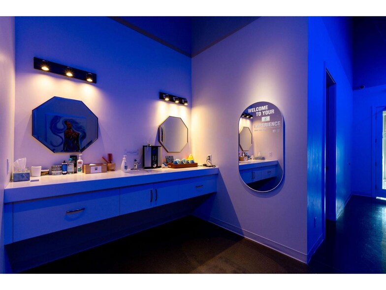 More Photos Of 1828 McCallum Rd, Abbotsford General Retail For Sale