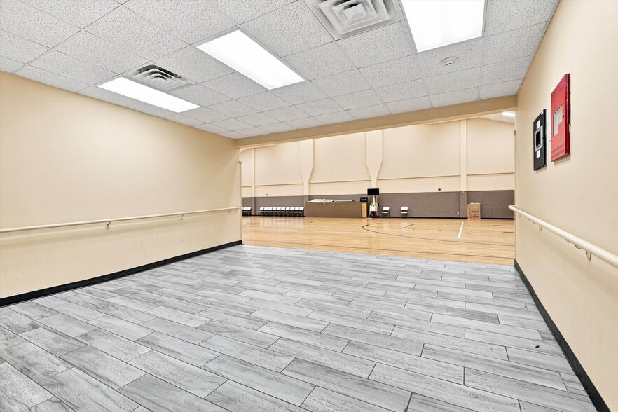 More Photos Of 7602 Kenya St, Jacksonville Specialty For Sale