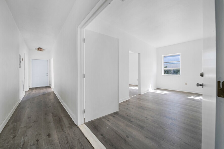 More Photos Of 3471-3475 SW 8th St, Miami Unknown For Lease