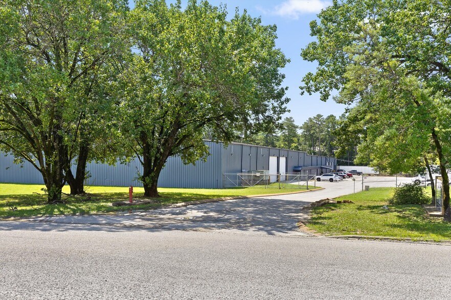 More Photos Of 3794 Tag Rd, Chattanooga Warehouse For Lease