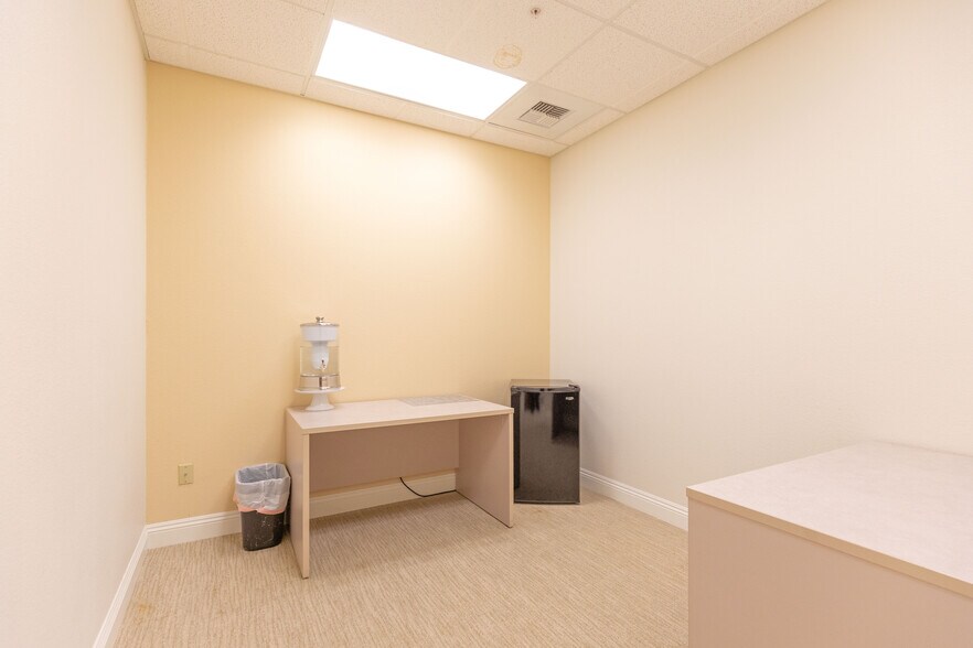 More Photos Of 1226 H St, Sacramento Office For Sale