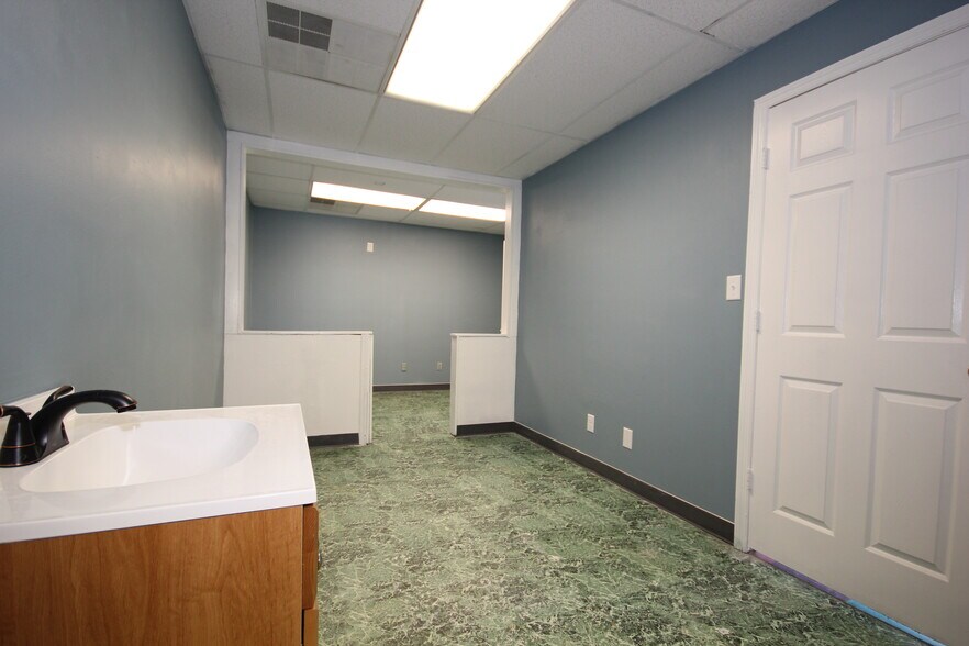 More Photos Of 1823 N Main St, Dayton Daycare Center For Sale