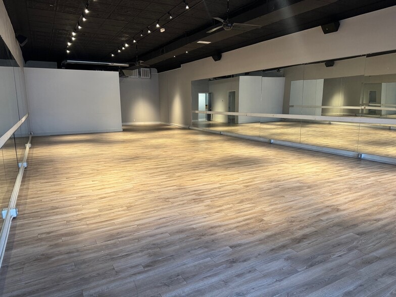 More Photos Of 650-656 Washington St, Norwood Storefront For Lease