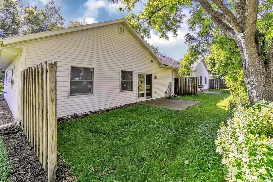 More Photos Of 121 S 5th St, Evansville Assisted Living For Sale