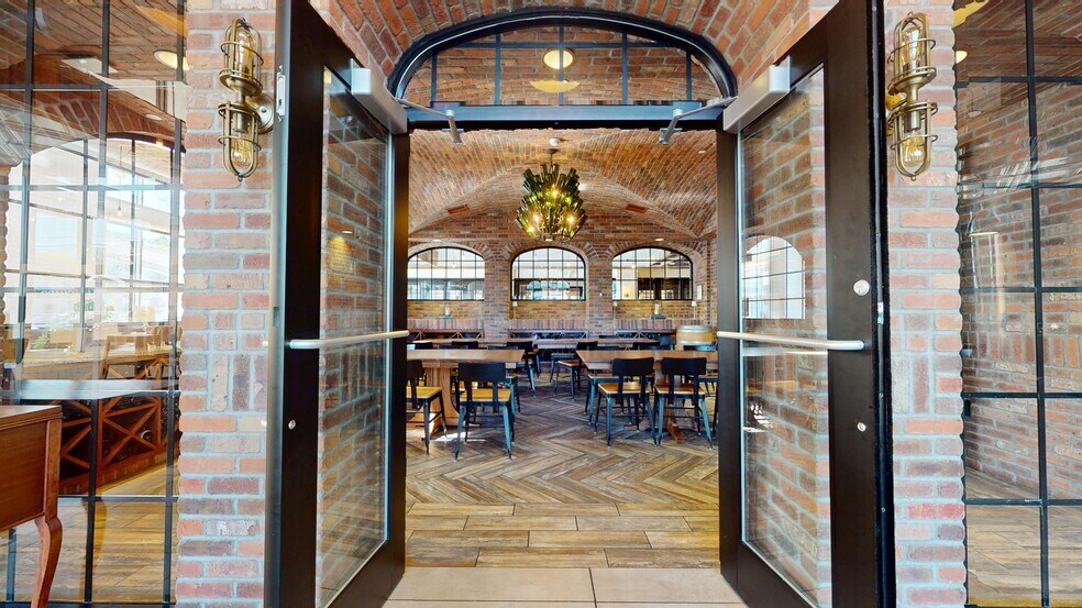 More Photos Of 235 S Cayuga St, Ithaca Specialty For Lease