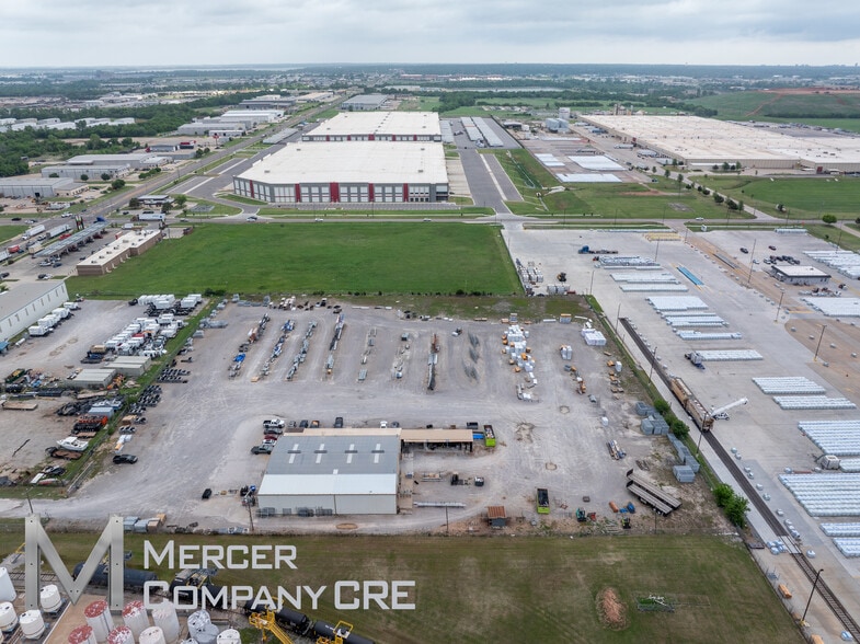 More Photos Of 3116 S Council Rd, Oklahoma City Manufacturing For Lease