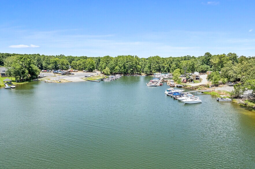 More Photos Of 317 Shadowood Dr, Irmo Flex For Sale