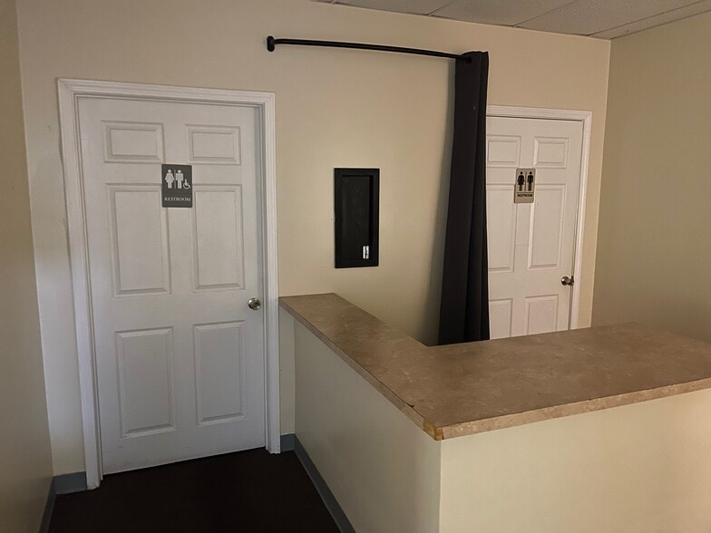 More Photos Of 2536 Carrollton Villa Rica Hwy, Carrollton Office For Lease
