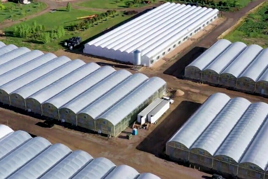 More Photos Of 15000 Picadilly Rd., Brighton Specialty For Sale