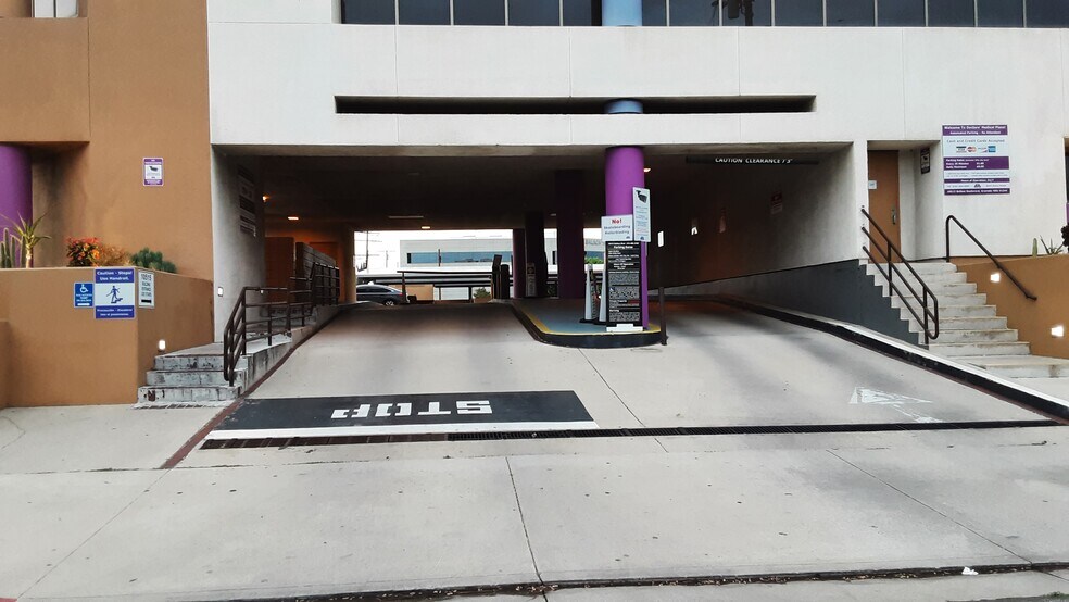 More Photos Of 10515 Balboa Blvd, Granada Hills Medical For Lease