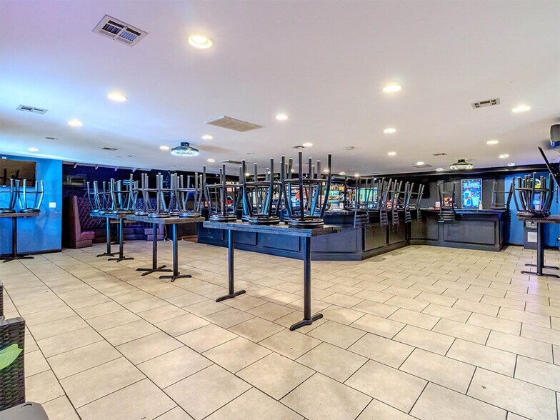 More Photos Of 12131 14th St, Yucaipa Restaurant For Lease