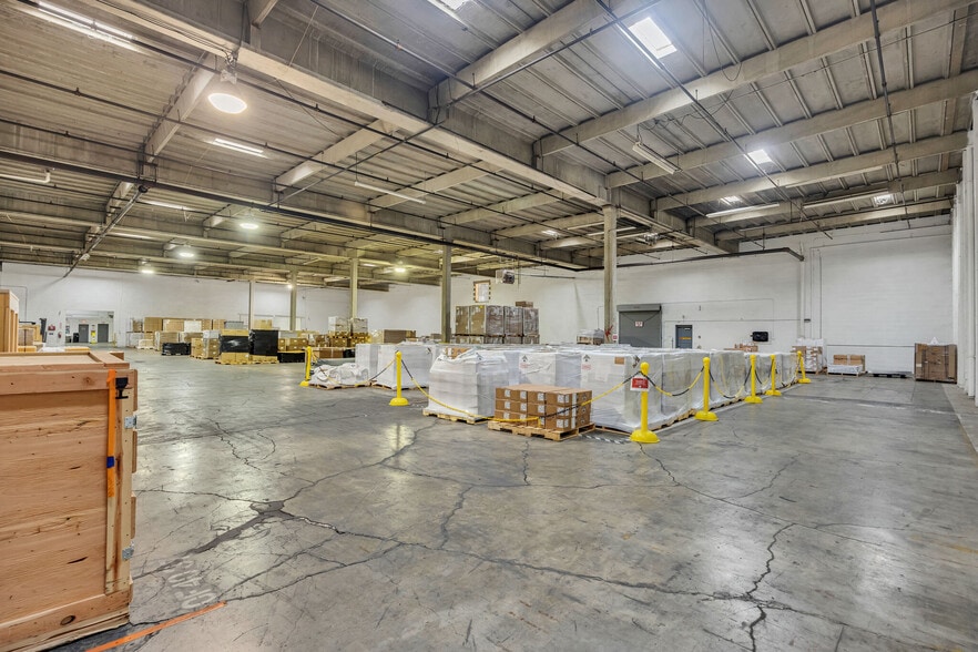 More Photos Of 164 W 31st St, Chattanooga Distribution For Lease