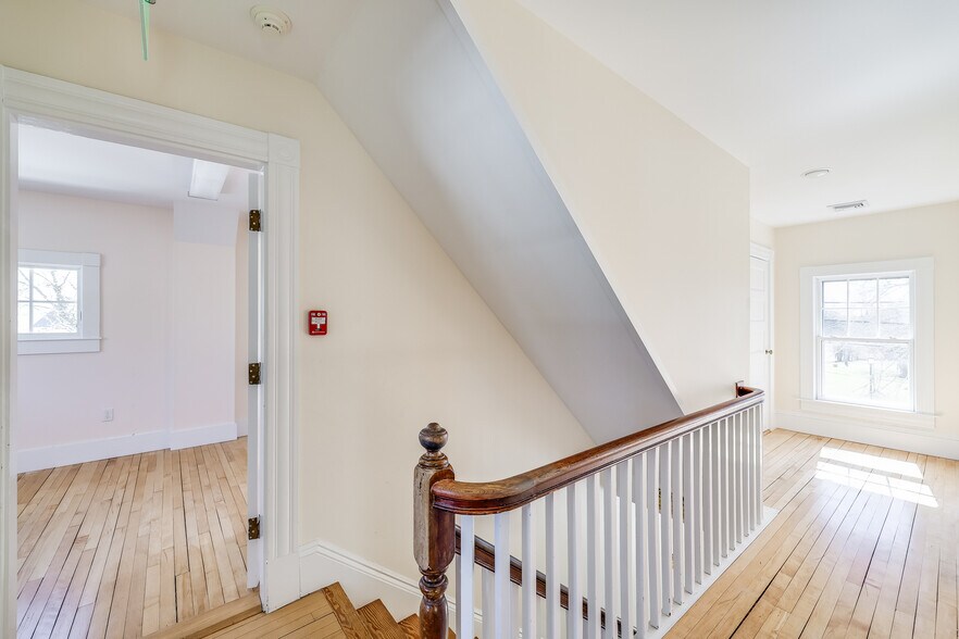 More Photos Of 204 Main St, Orleans Medical For Sale