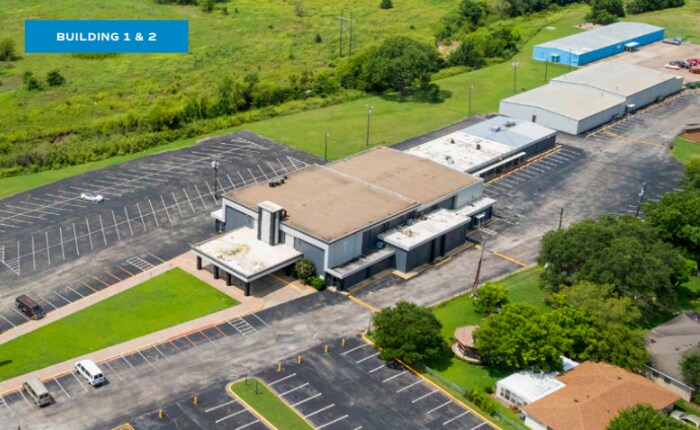 More Photos Of 1208 N Robinson Dr, Robinson Religious Facility For Lease