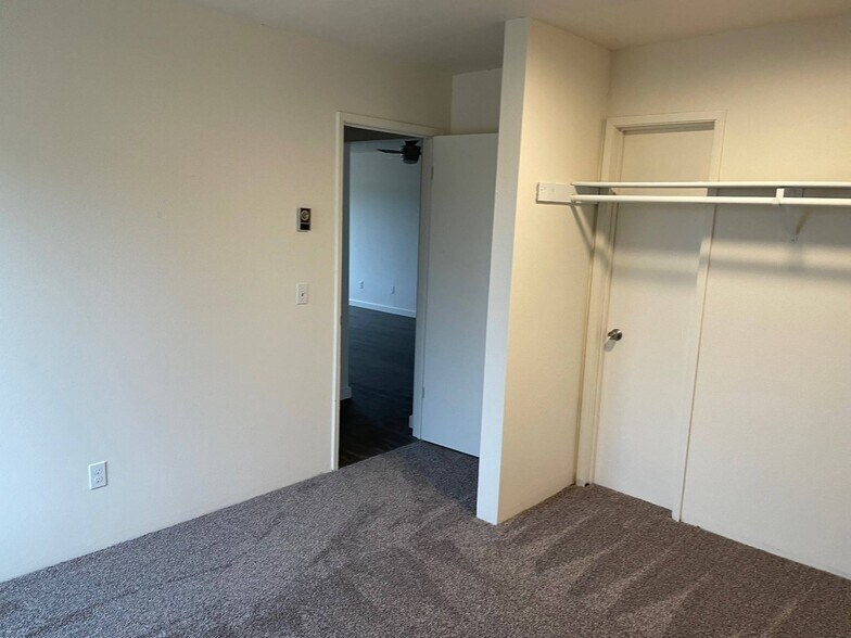 More Photos Of 1508 NW Leland St, Pullman Apartments For Sale