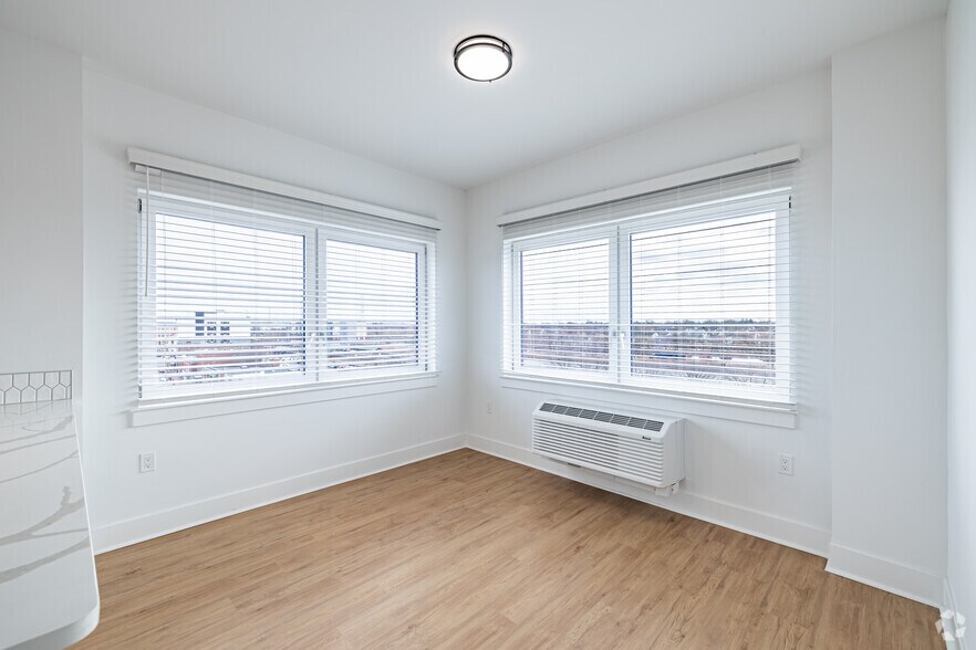 More Photos Of 1 E Main St, Bound Brook Apartments For Lease