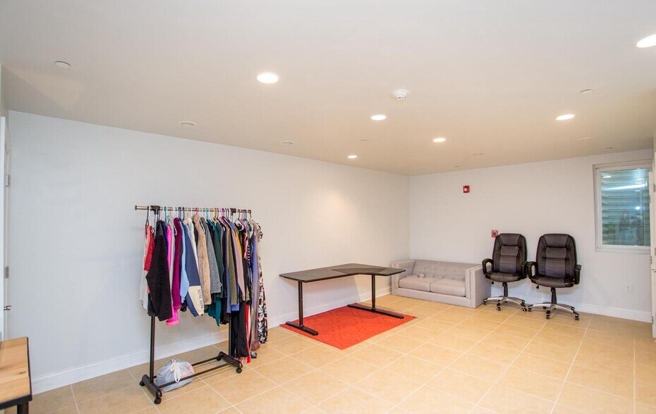 More Photos Of 1860 Frankford Ave, Philadelphia Storefront Retail Residential For Sale