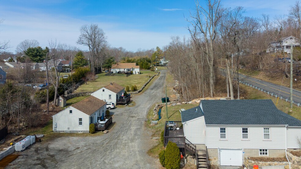 More Photos Of , Brookfield Unknown For Sale