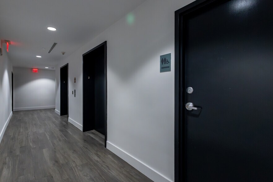 More Photos Of 888 Biscayne Blvd, Miami Apartments For Sale