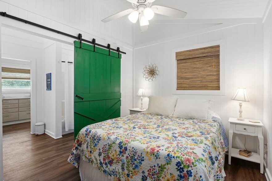 More Photos Of 7617 McGregor Park Rd, Temple Lodge Meeting Hall For Sale