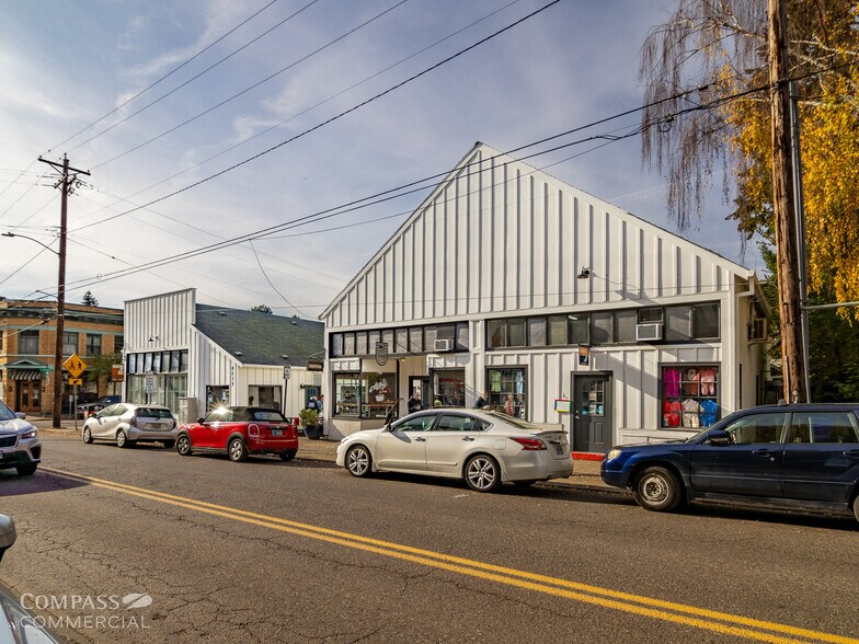 More Photos Of 8235 SE 13th Ave, Portland Storefront For Sale