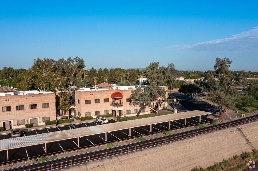 More Photos Of 1580 N Kolb Rd, Tucson Unknown For Lease