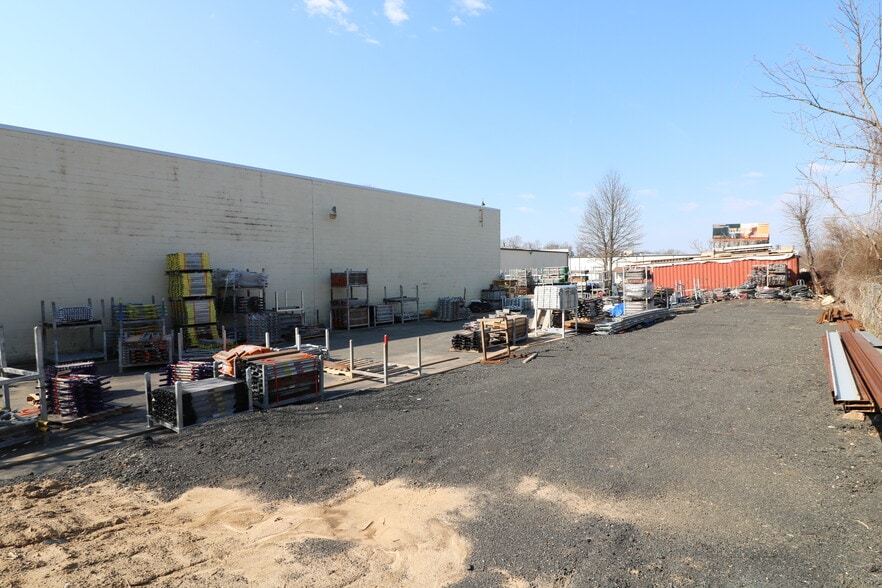 More Photos Of 1633 Republic Rd, Huntingdon Valley Warehouse For Sale